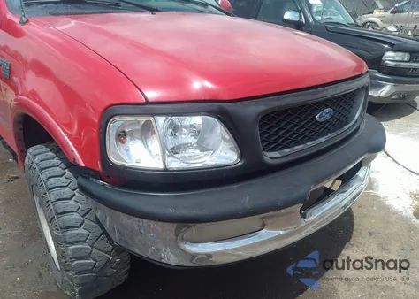 2000 Ford F-150 from USA, damaged, VIN 1FTRF18W6YNA87907